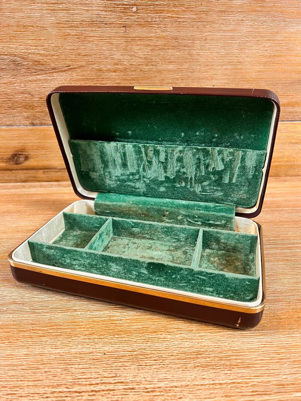 Vintage Buxton Saddle Cowhide Leather Jewelry Box Travel Case Burgundy Green